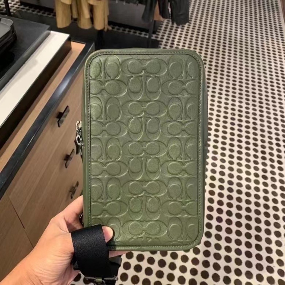 COACH SULLIVAN PACK IN SIGNATURE LEATHER GUNMETAL/DARK SHAMROCK CROSSBODY